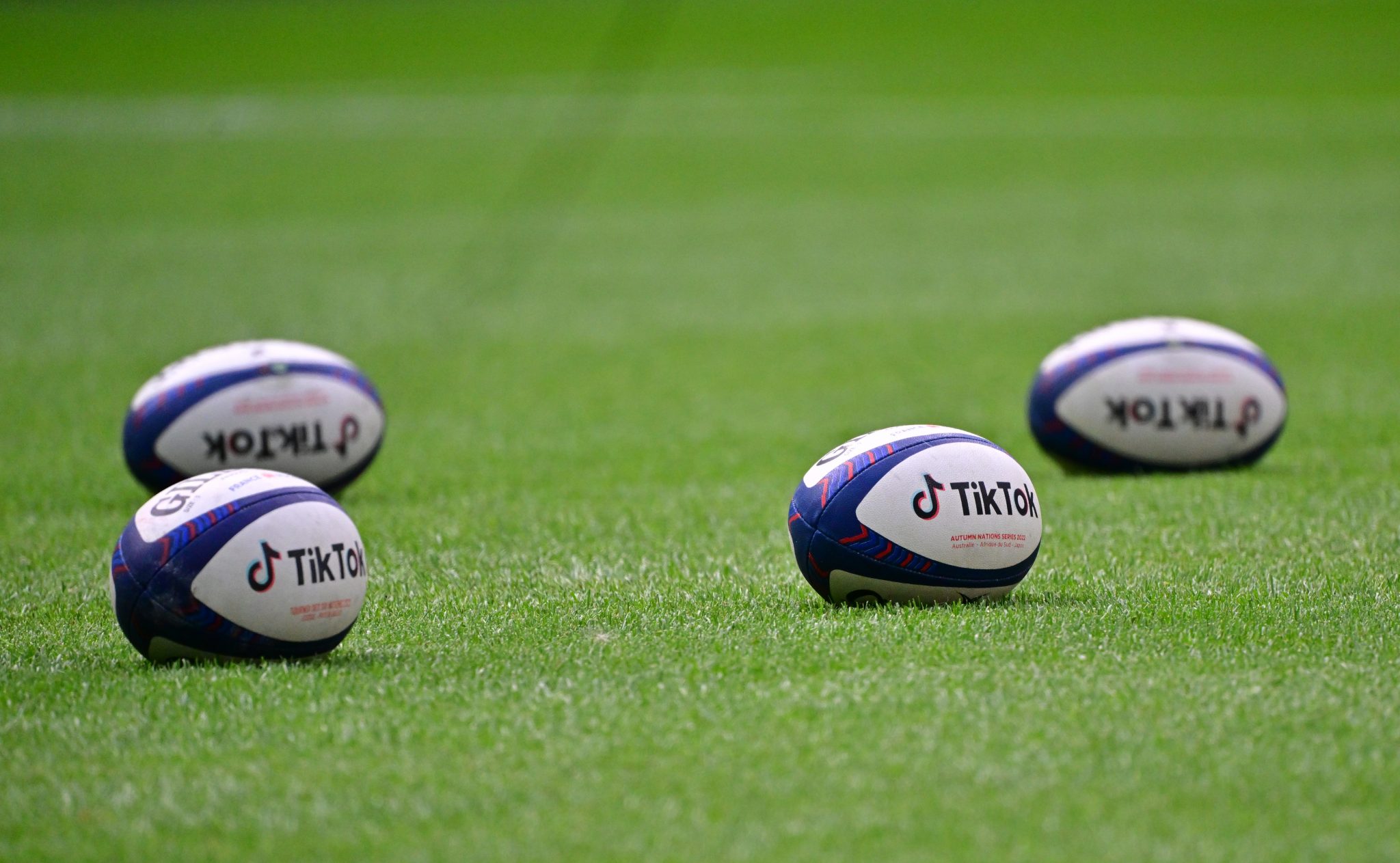 rugby ball shape
